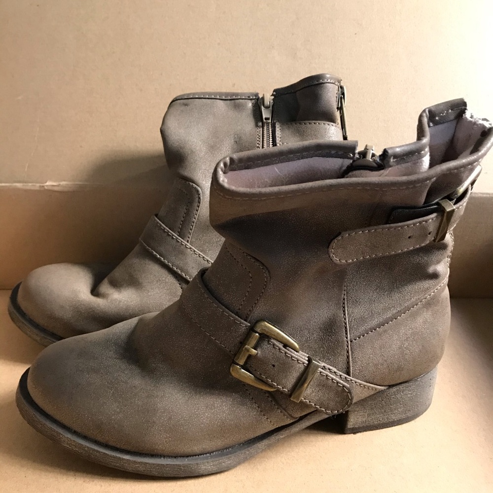 Brown boots